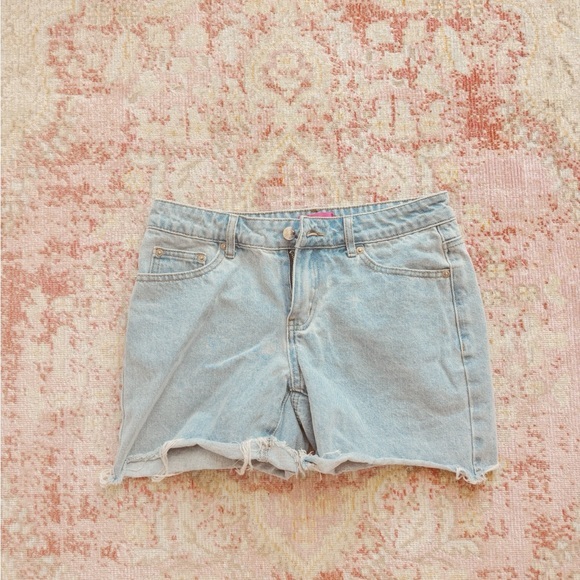 Edikted Pants - Edikted, Woman’s Tomboy Low Rise Denim Shorts Light Blue